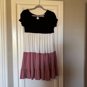 Stylish Dress in Black, White, and Pink Size XL